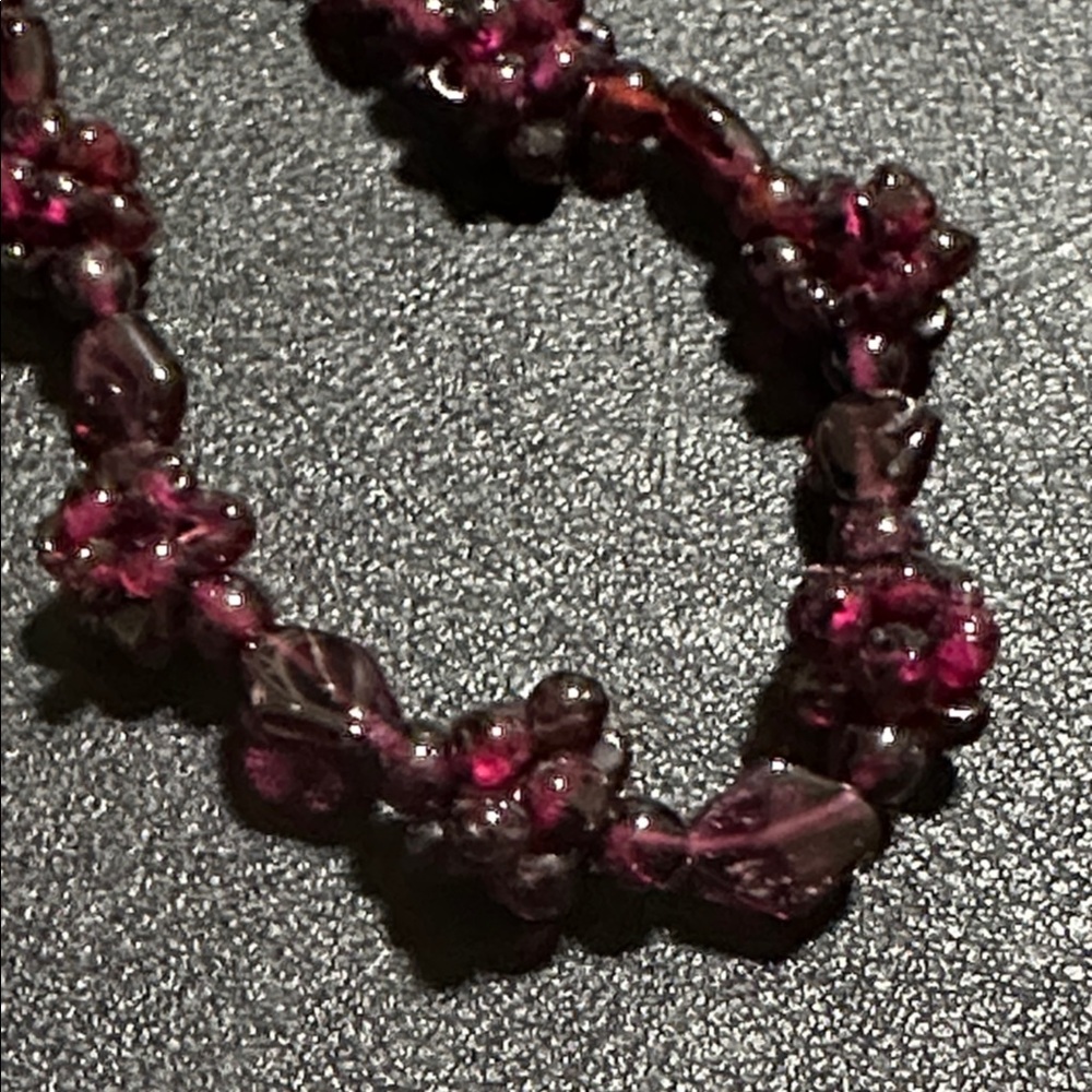 Gorgeous Polished Garnet Cluster Continuous Strand Vintage Necklace - Picture 4 of 12